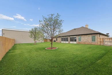 Welcome to this spectacular Silverpointe estate, perfectly - photo 43