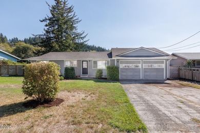 Devils Lake Home For Sale in Otis Oregon