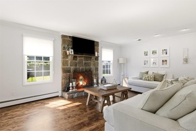 Stunning 4-bedroom, 2.5 bath Colonial nestled on a quiet - photo 12