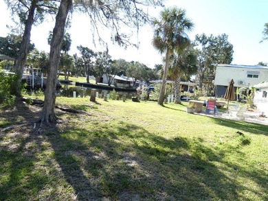 Gulf access with no bridges, Crystal River property a standout - photo 13