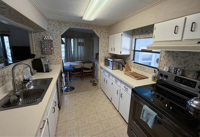 INVESTORS DELIGHT AND OR OWNER THAT WANTS TO REMODEL THE HOME - photo 13
