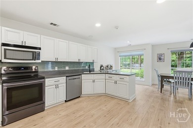 This modern, updated home on Whitemarsh Island is a true - photo 15