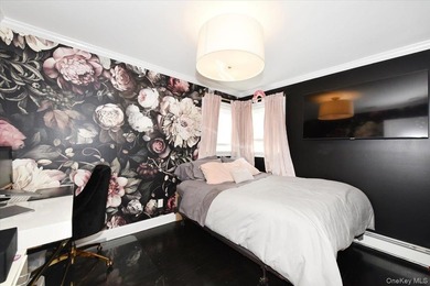 MOVE IN READY completely renovated 3 Bedroom, 2 Bath expanded - photo 17