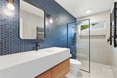 This modern, updated home on Whitemarsh Island is a true - photo 23