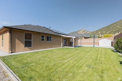 Beautifully upgraded 1,858 sq ft single-level home in Cedar