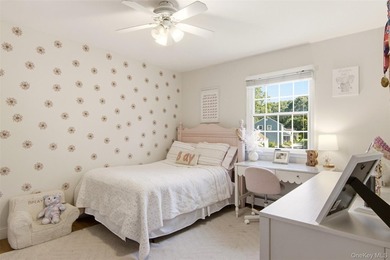 Stunning 4-bedroom, 2.5 bath Colonial nestled on a quiet - photo 27