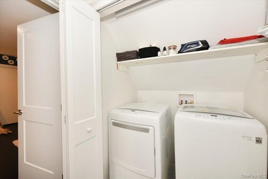 MOVE IN READY completely renovated 3 Bedroom, 2 Bath expanded - photo 28