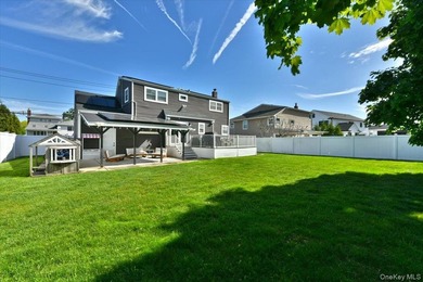 MOVE IN READY completely renovated 3 Bedroom, 2 Bath expanded - photo 33