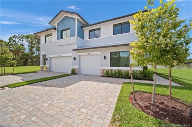 (private lake, pond, creek) Townhome/Townhouse For Sale in Palm City Florida