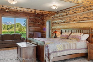 Initially operated as a B&B, this property can accommodate many - photo 9