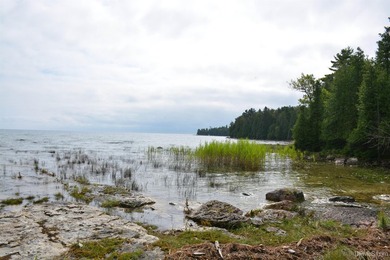 Gorgeous 20-acre Summer Island parcel has roughly 1,850 feetof - photo 3