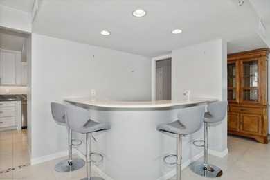 LIVE ON THE BEACH MARCO ISLAND Summit House Upscale complex - photo 7