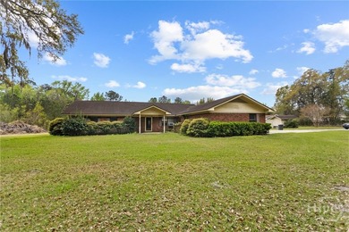 (private lake, pond, coastal) Home For Sale in Hinesville Georgia