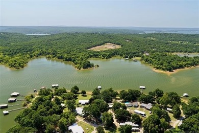 SWEET WATERFRONT PACKAGE AT AN INCREDIBLE VALUE! If you've been - photo 11