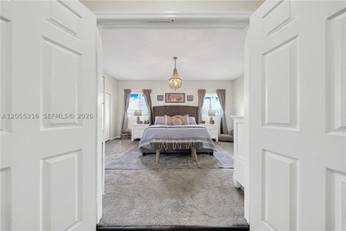 Welcome to Monarch Lakes, one of Miramar's most desirable gated - photo 14