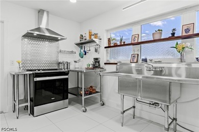 Welcome to 1300 Thompson Street, North Fort Myers, a beautifully - photo 15
