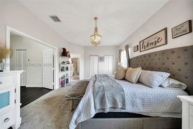 Welcome to Monarch Lakes, one of Miramar's most desirable gated - photo 15