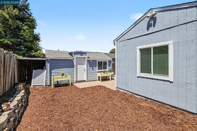 Full of character and charm, this Martinez home offers a - photo 17
