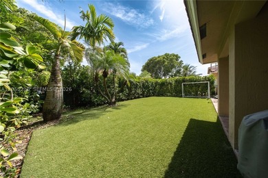 Welcome to Monarch Lakes, one of Miramar's most desirable gated - photo 22