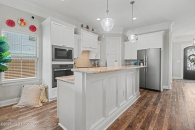 Beautiful custom Elliott home loaded with upgrades and designer - photo 8