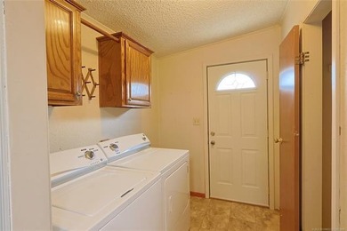 SWEET WATERFRONT PACKAGE AT AN INCREDIBLE VALUE! If you've been - photo 31