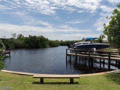 Welcome to 1300 Thompson Street, North Fort Myers, a beautifully - photo 42