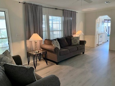 This spacious 2005 model home offers 3 bedrooms, 2 bathrooms - photo 6