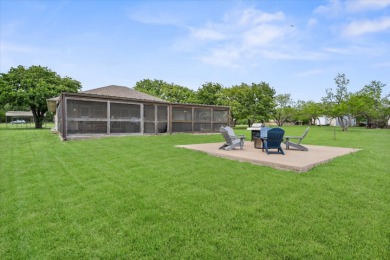 3/2 on 0.9 acres Waterfront w/shop, no HOA! - photo 33
