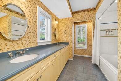 Nestled on 2.60 acres in the highly sought-after Paddock Park 2 - photo 48