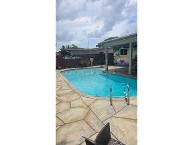 Beautifully updated 3-bedroom, 2-bath pool home with NO HOA in - photo 1