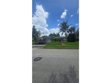 Beautifully updated 3-bedroom, 2-bath pool home with NO HOA in - photo 4