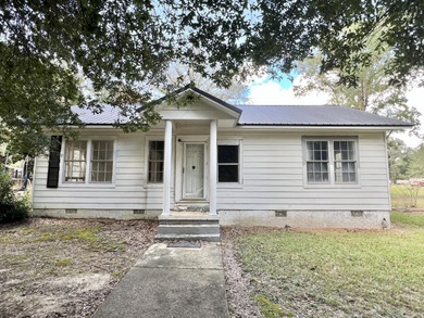Lake Home For Sale in Reform, Alabama