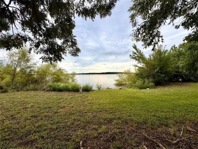 Lake Home For Sale in Nocona, Texas