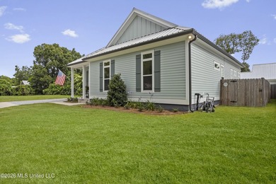 Experience the best of Old Town Bay St Louis in this charming - photo 3