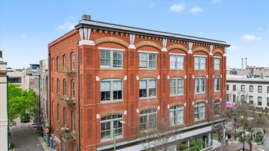 Unique penthouse in the heart of Savannah's Landmark Historic - photo 2