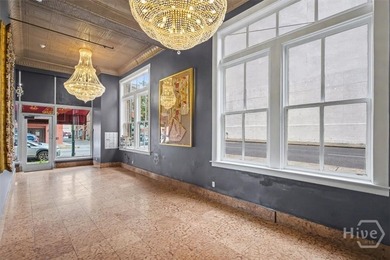 Unique penthouse in the heart of Savannah's Landmark Historic - photo 4