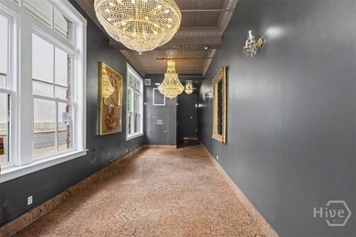 Unique penthouse in the heart of Savannah's Landmark Historic - photo 5