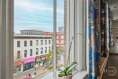 Unique penthouse in the heart of Savannah's Landmark Historic - photo 9