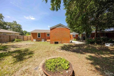 Turnkey and fully renovated! Welcome to 402 Rue Max St., a - photo 13