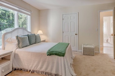 Southold, North Fork - Private Bayfront Community Living - photo 15