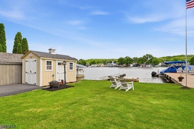 Waterfront, newly renovated retreat on Lake Hopatcong! Tucked - photo 21