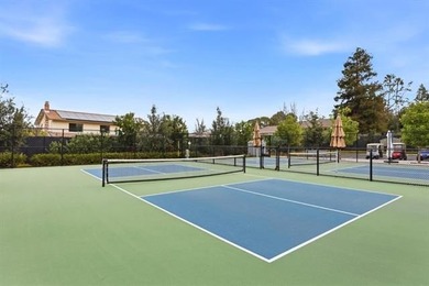 Welcome to resort-style living in The Villages Golf & Country - photo 30