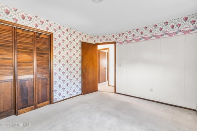 Start your summer 2026 in this prime bay front bi-level nestled - photo 30