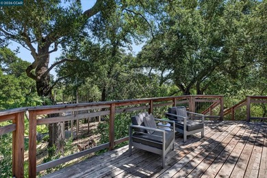 Charming, single-story ranch featuring 3 bedrooms, 2 baths, and - photo 34