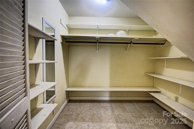 What a versatile property! Are you looking for a - photo 36