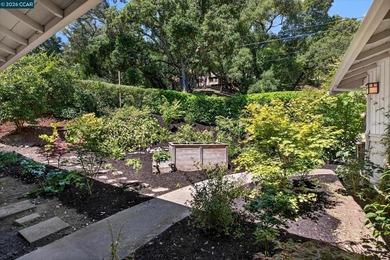 Charming, single-story ranch featuring 3 bedrooms, 2 baths, and - photo 39