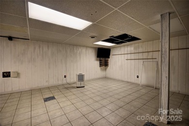 What a versatile property! Are you looking for a - photo 39
