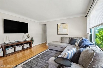Enjoy waterfront living in this beautifully updated brick ranch - photo 7