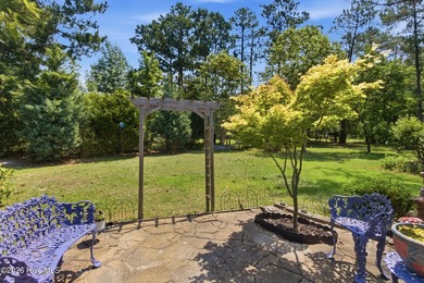 Beautiful brick home located in the desirable Fairfield Harbour - photo 4