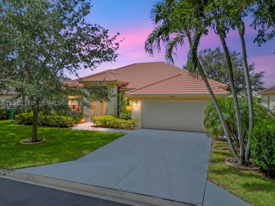Welcome to paradise! This is an exceptional 3-bedroom, 2-bath - photo 1